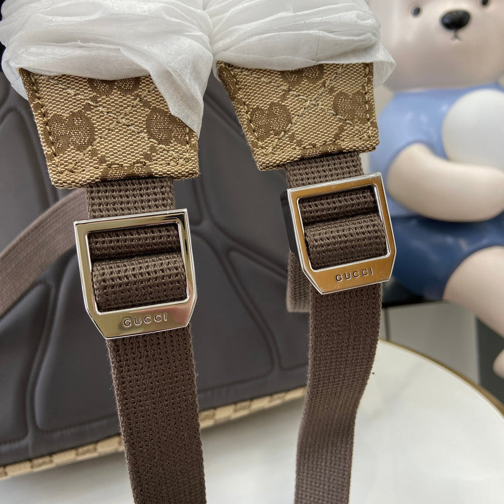 Gucci Medium backpack with Gucci logo 800265 in beige