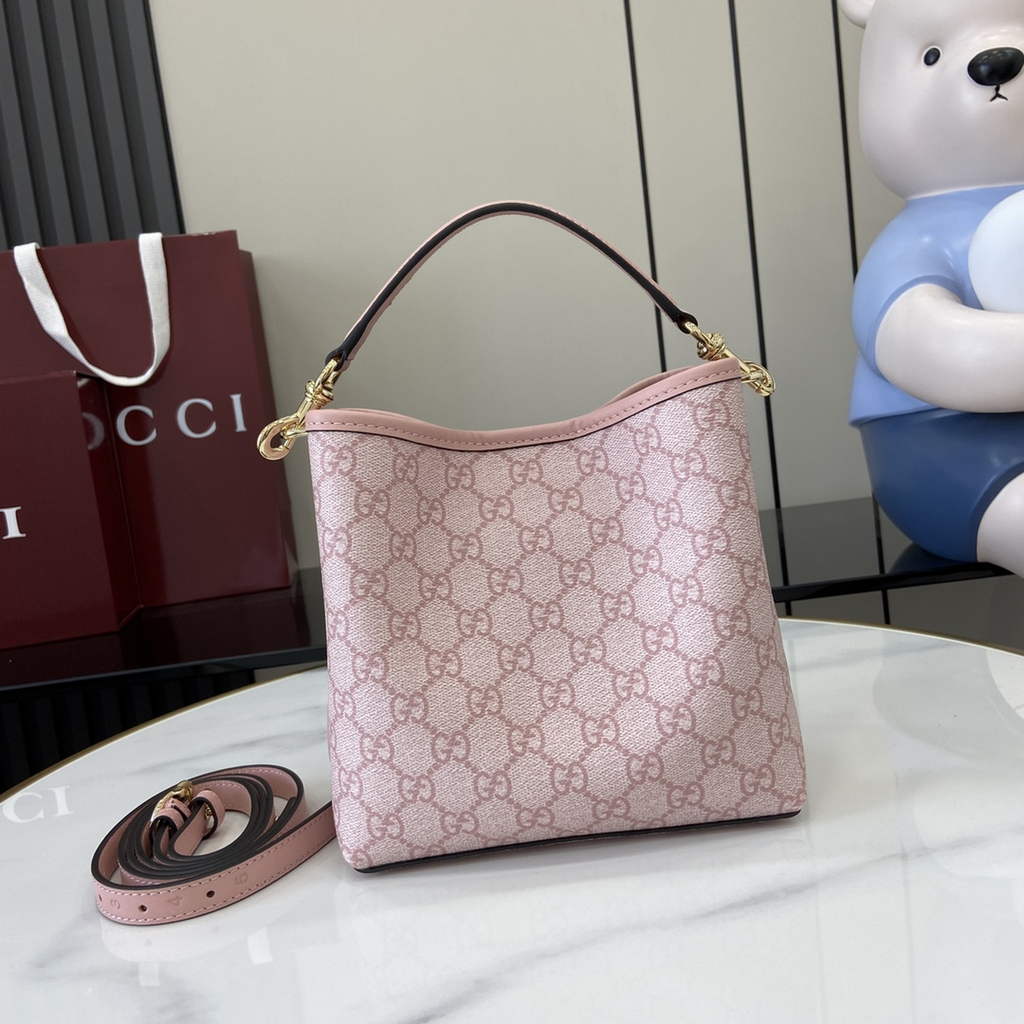 Gucci GG Emblem small bucket bag 815118 in pink fabric