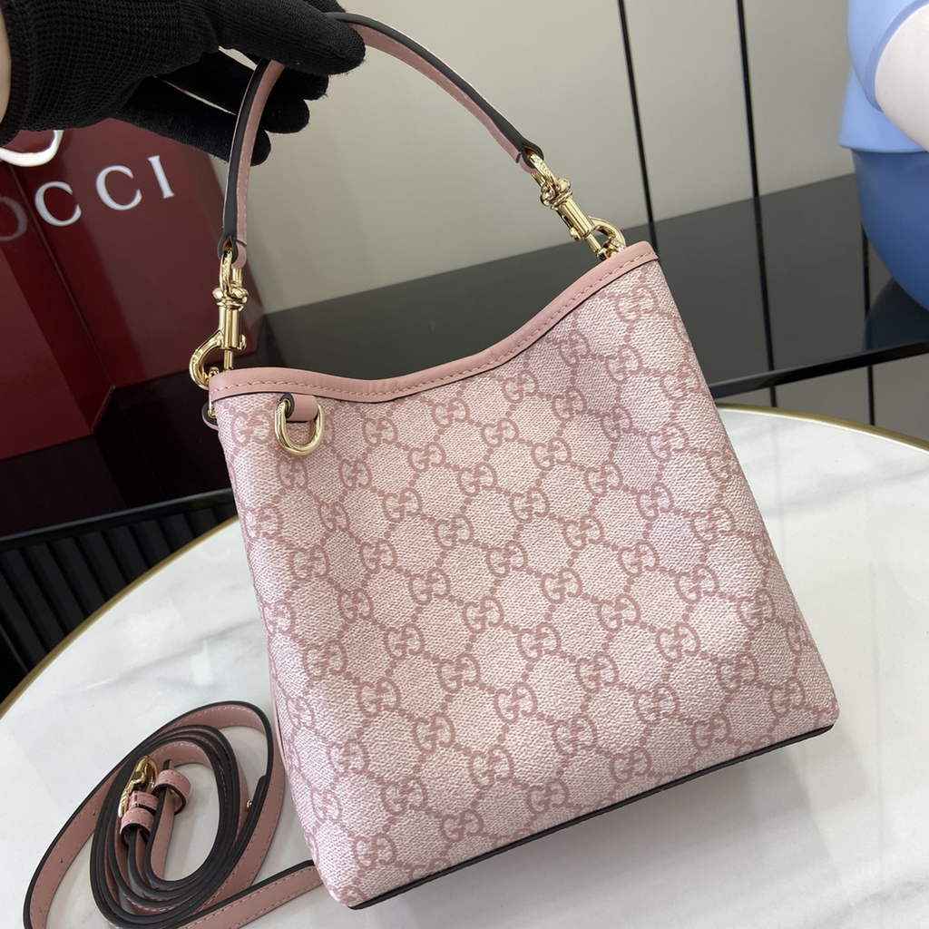 Gucci GG Emblem small bucket bag 815118 in pink fabric