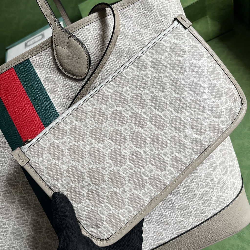 Gucci Ophidia large tote bag in beige Supreme 726755