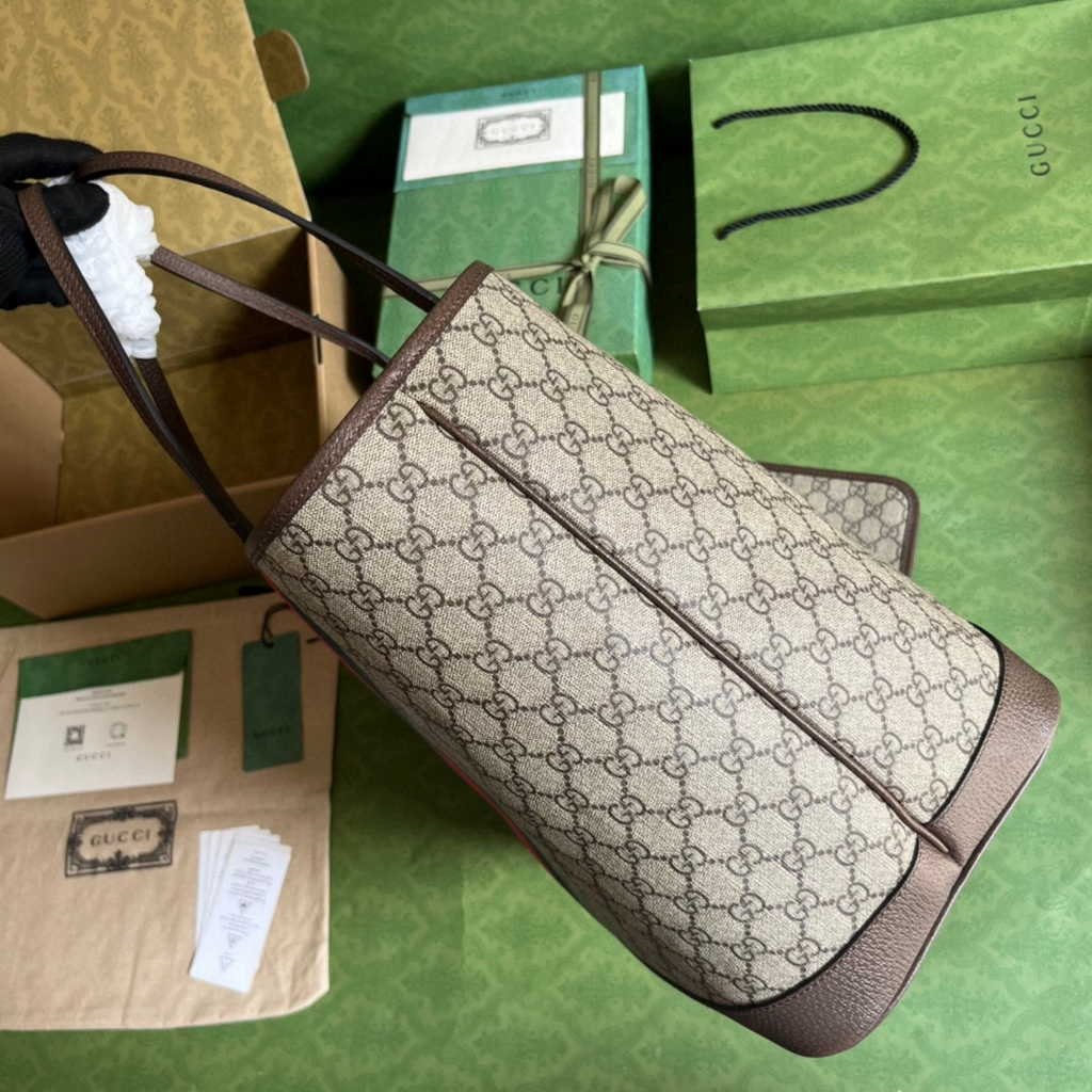 Gucci Ophidia large tote bag in beige and brown Supreme 726755