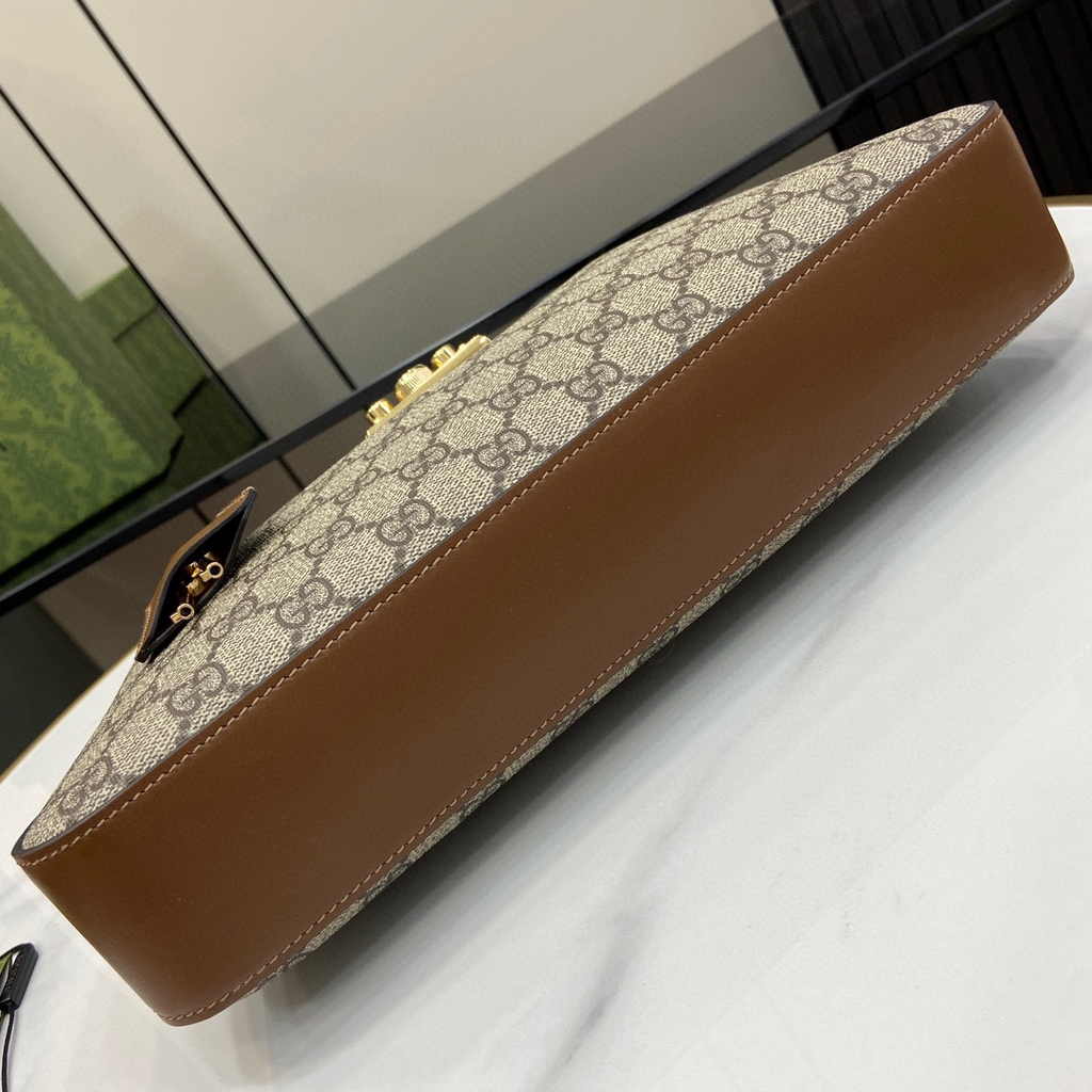 Gucci Padlock GG medium shoulder bag 795113 in brown leather