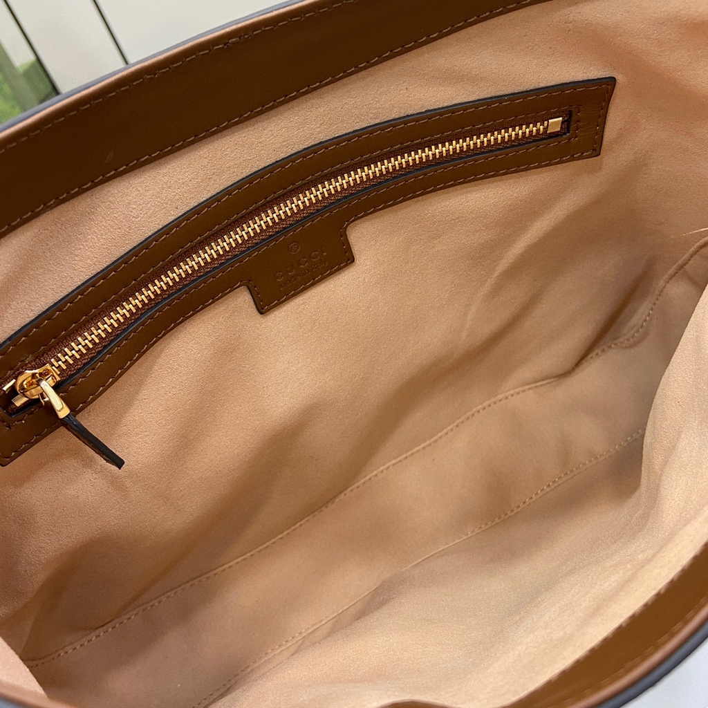 Gucci Padlock GG medium shoulder bag 795113 in brown leather