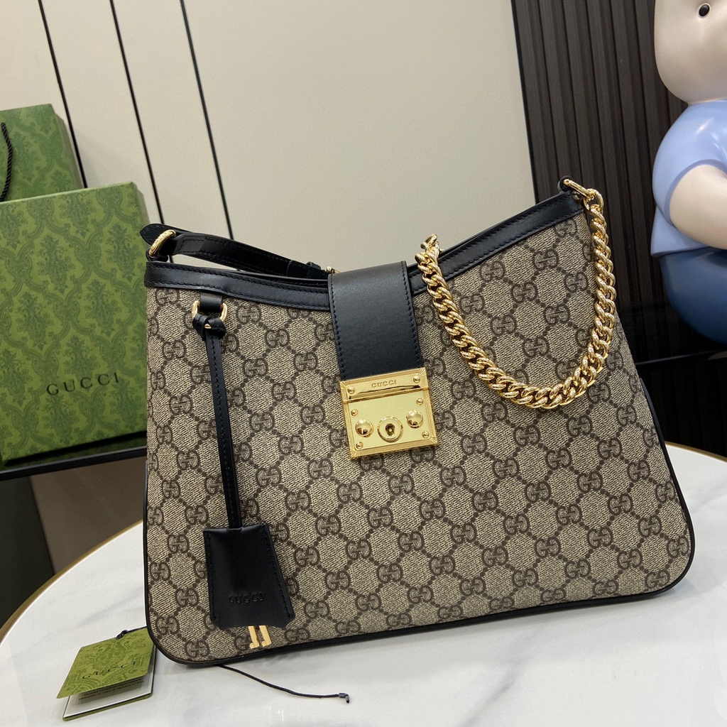 Gucci Padlock GG medium shoulder bag 795113 in black leather