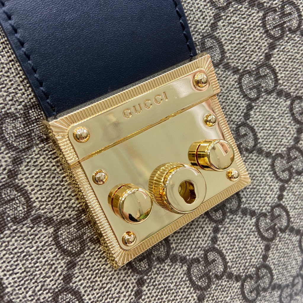 Gucci Padlock GG medium shoulder bag 795113 in black leather