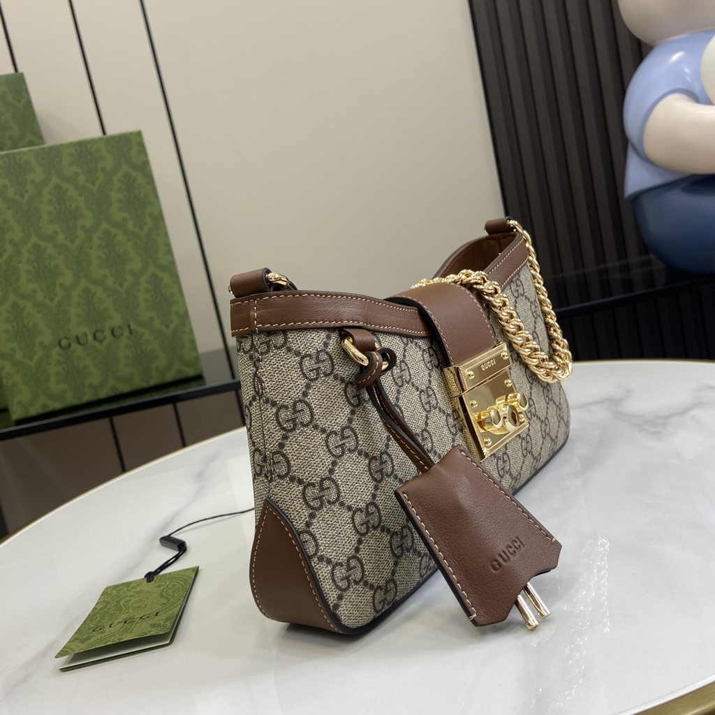 Gucci Padlock small shoulder bag 811705 in brown leather
