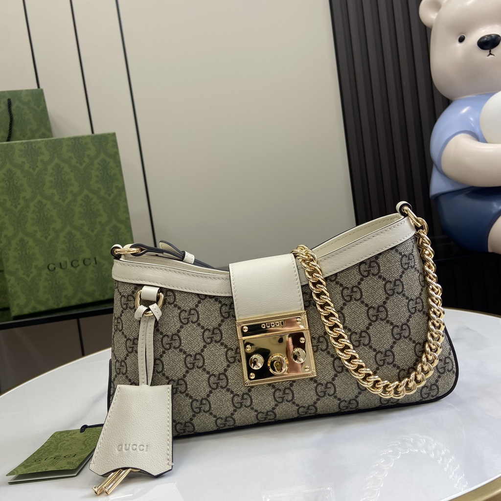 Gucci Padlock small shoulder bag 811705 in white leather