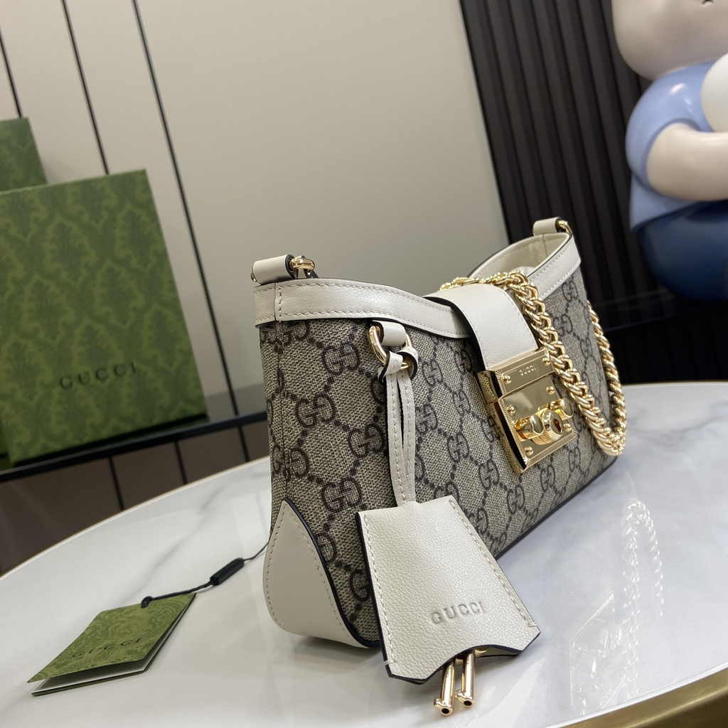 Gucci Padlock small shoulder bag 811705 in white leather