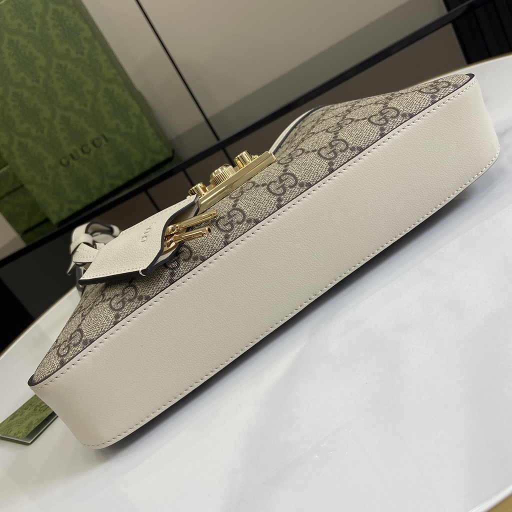 Gucci Padlock small shoulder bag 811705 in white leather