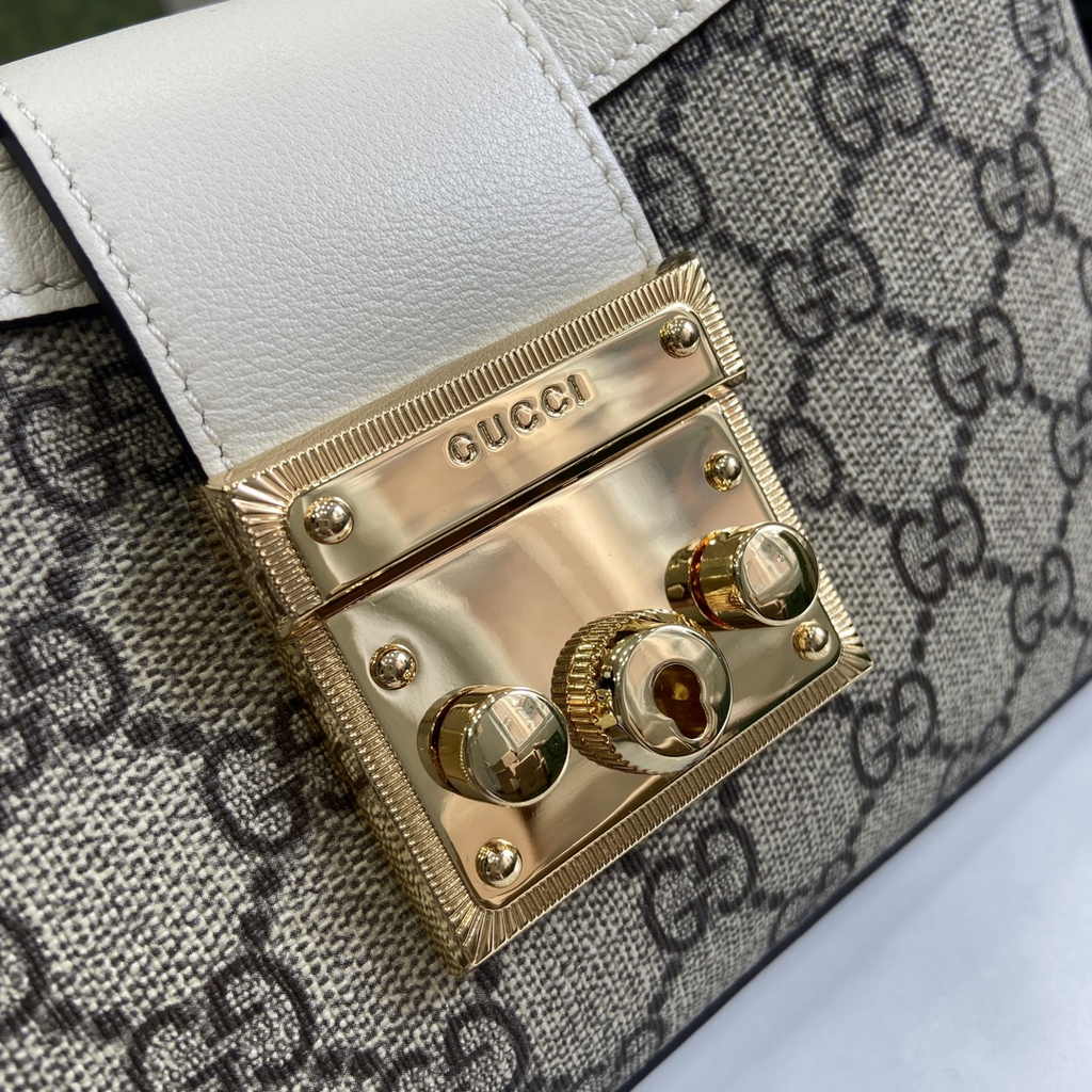 Gucci Padlock small shoulder bag 811705 in white leather