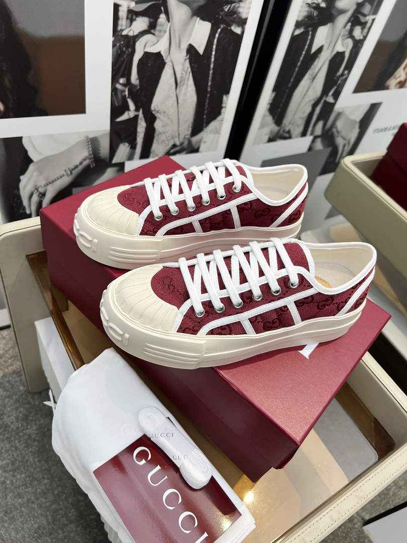 Gucci Women's chunky sneaker ‎831825 Red - Default Title - View 1