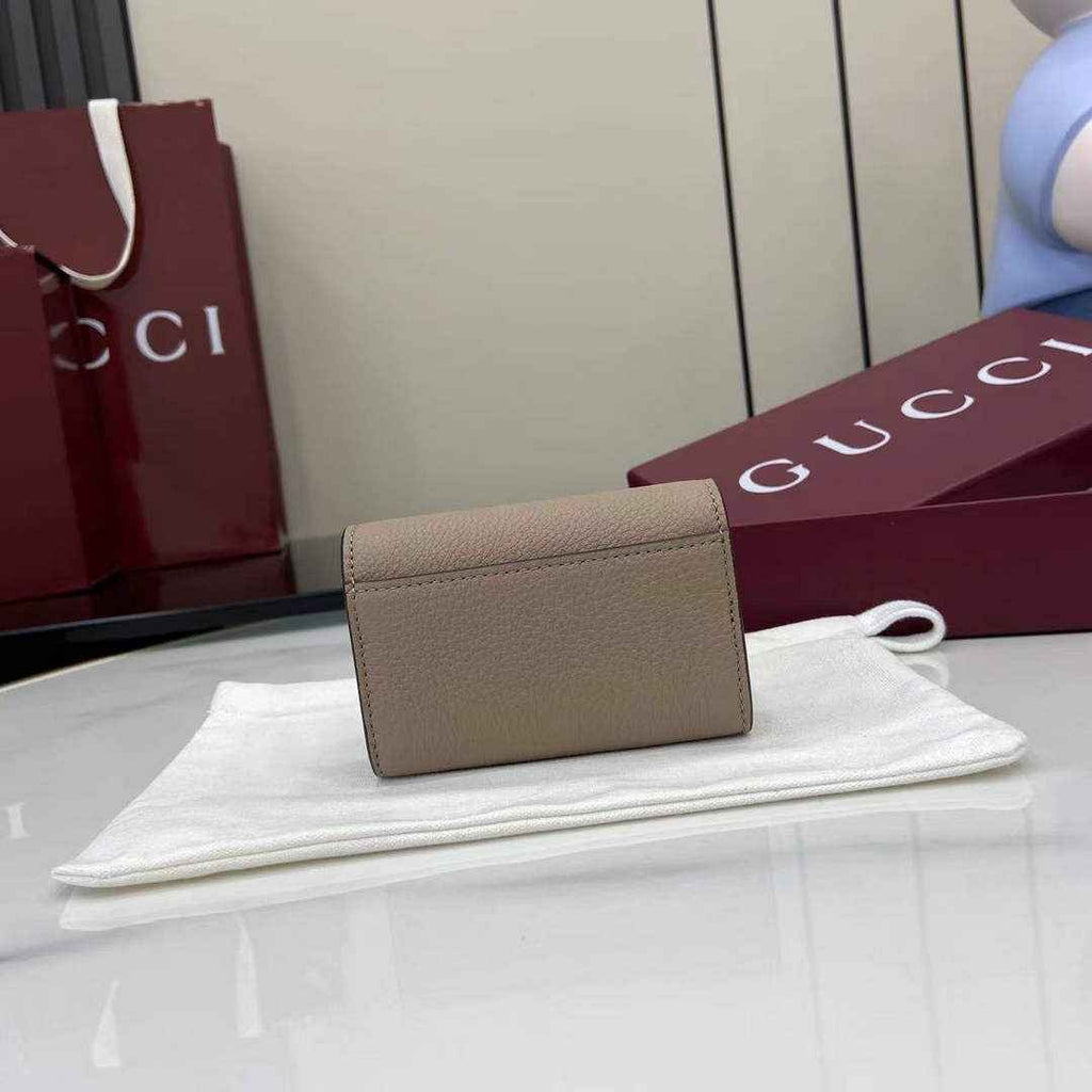 Gucci Softbit card case 828148 in Taupe leather
