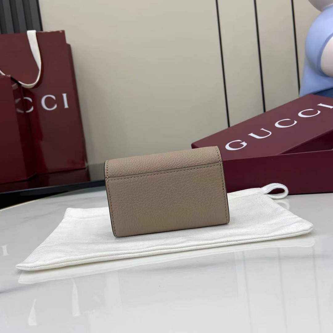 Gucci Softbit card case 828148 in Taupe leather