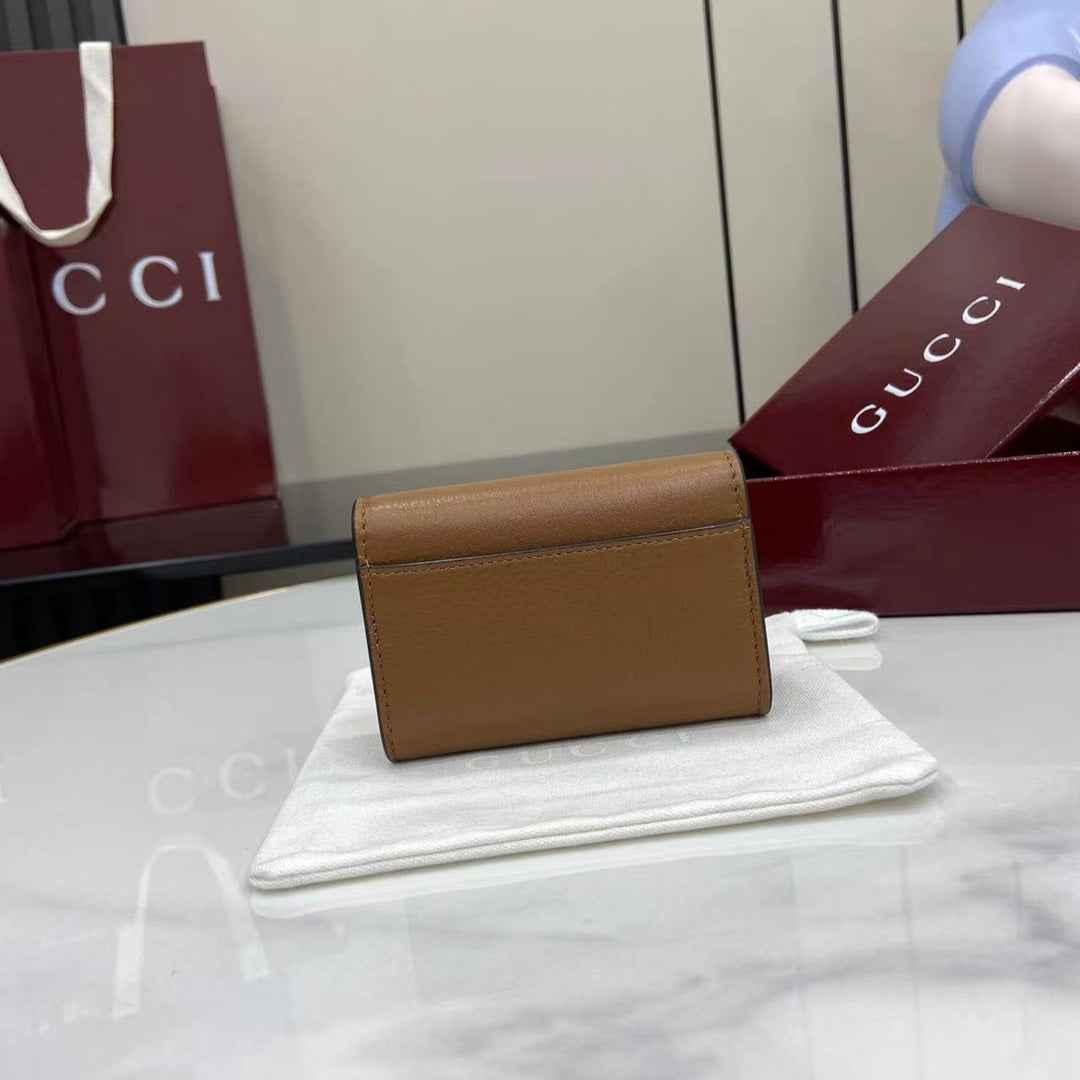 Gucci Softbit card case 828148 in brown leather