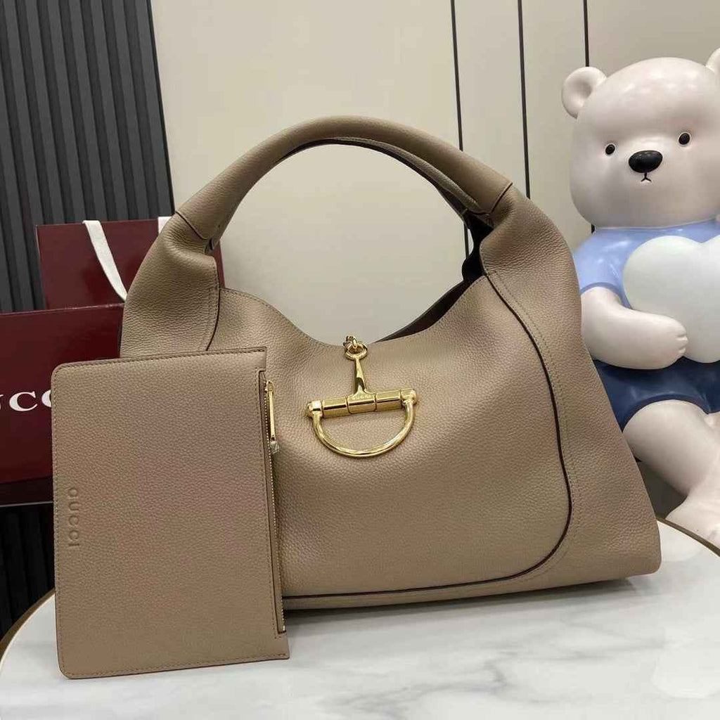 Gucci Softbit maxi shoulder bag, ‎837466 in apricot leather