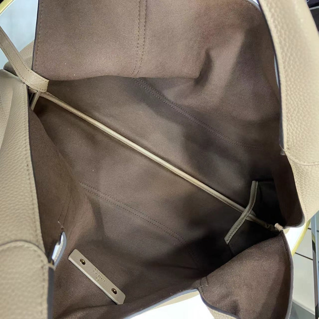 Gucci Softbit maxi shoulder bag, ‎837466 in apricot leather