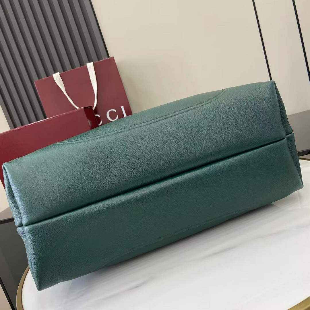 Gucci Softbit maxi shoulder bag, ‎837466 in blue green leather