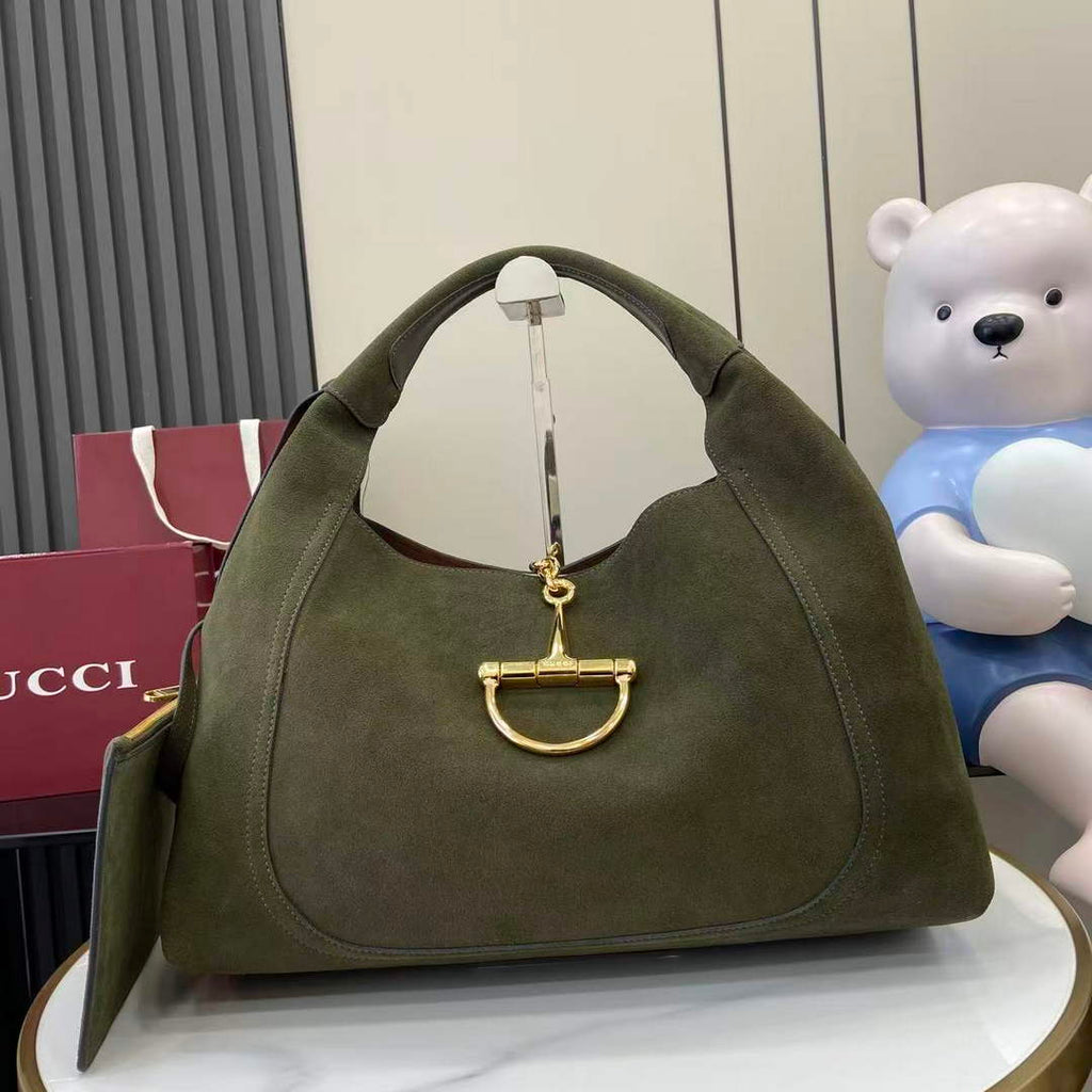 Gucci Softbit maxi shoulder bag, ‎837466 in green suede