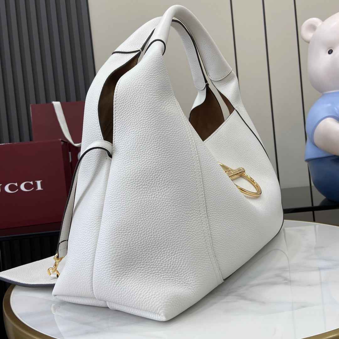 Gucci Softbit maxi shoulder bag, ‎837466 in white leather