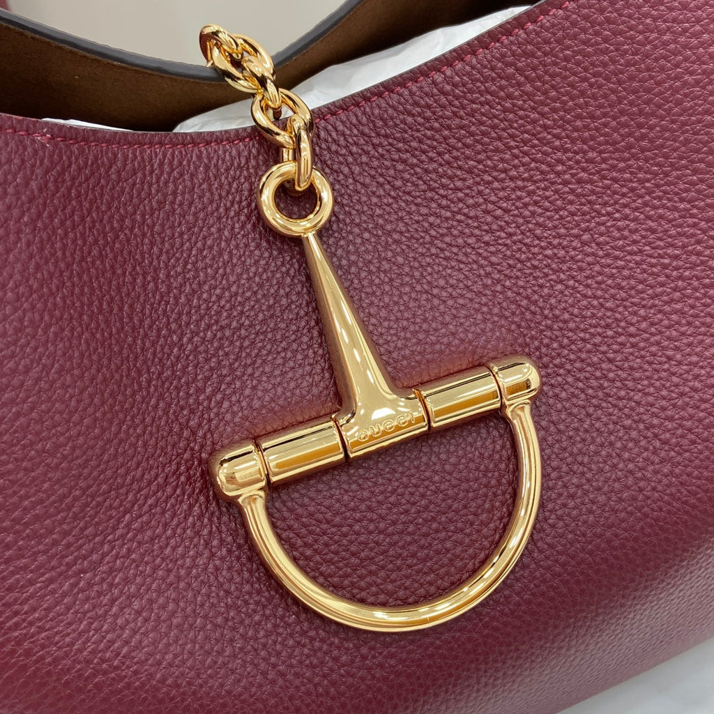 Gucci Softbit maxi shoulder bag, ‎837466 in wine red leather