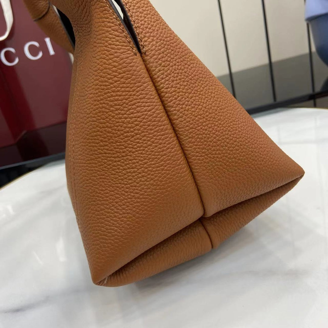 Gucci Softbit medium top handle bag, 837467 in brown leather