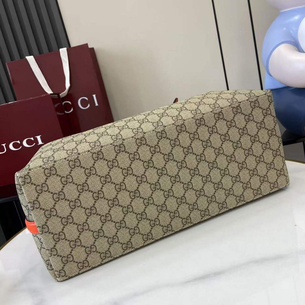 Gucci GG Emblem large tote bag 815213 in orange fabric