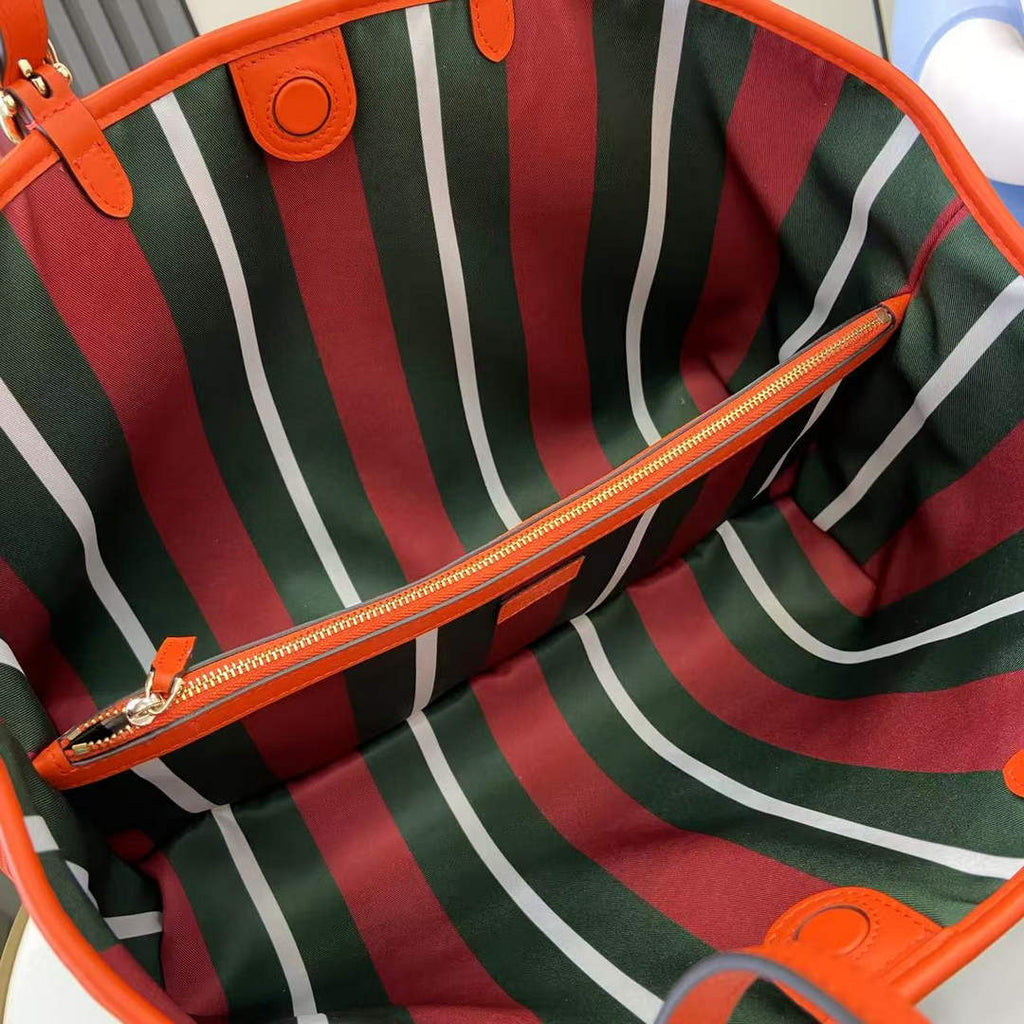 Gucci GG Emblem large tote bag 815213 in orange fabric