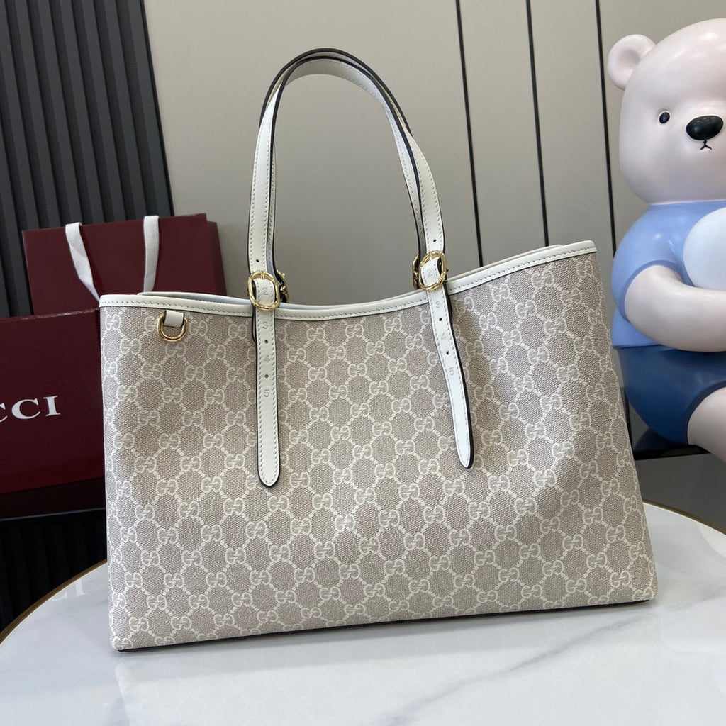Gucci GG Emblem large tote bag 815213 in white fabric