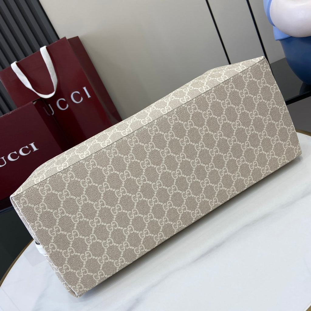 Gucci GG Emblem large tote bag 815213 in white fabric