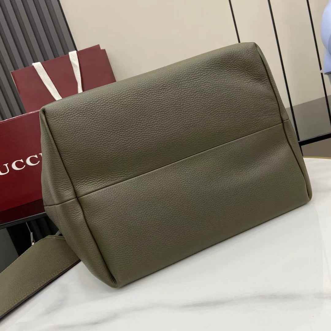 Gucci Totissima large reversible tote bag ‎839112 Green leather