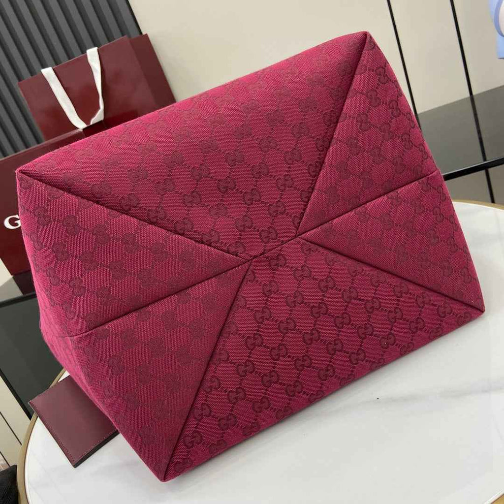 Gucci Totissima medium tote bag 788203 in red GG canvas