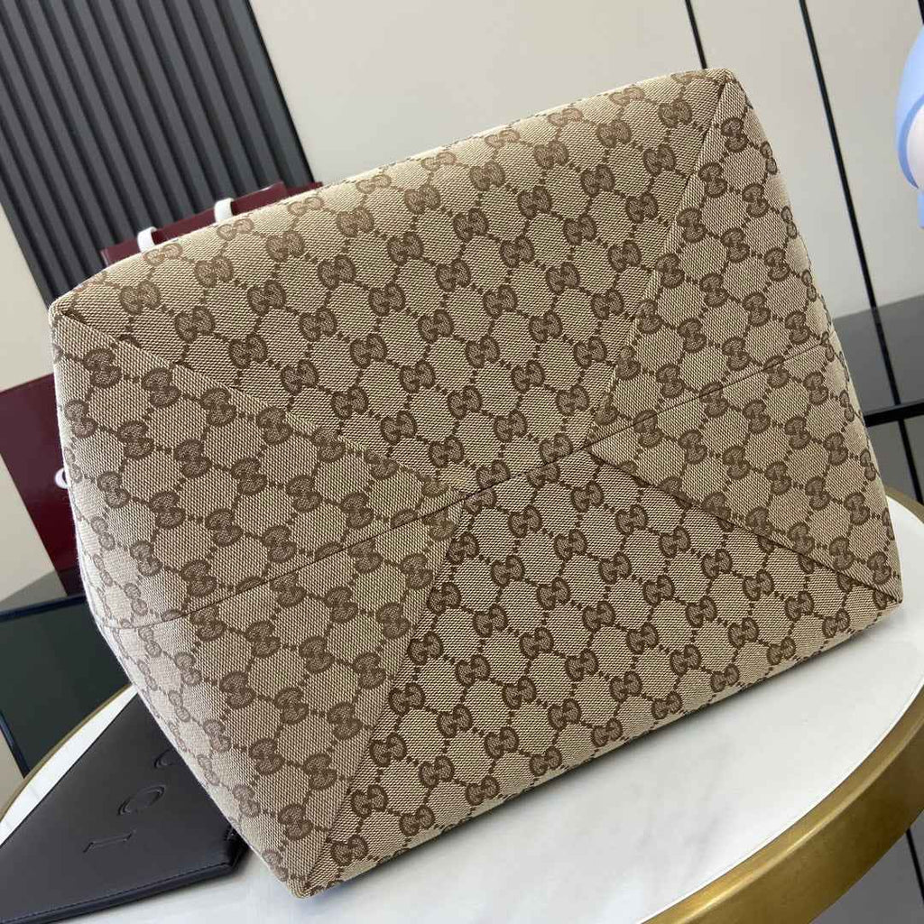Gucci Totissima medium tote bag 788203 in beige GG canvas