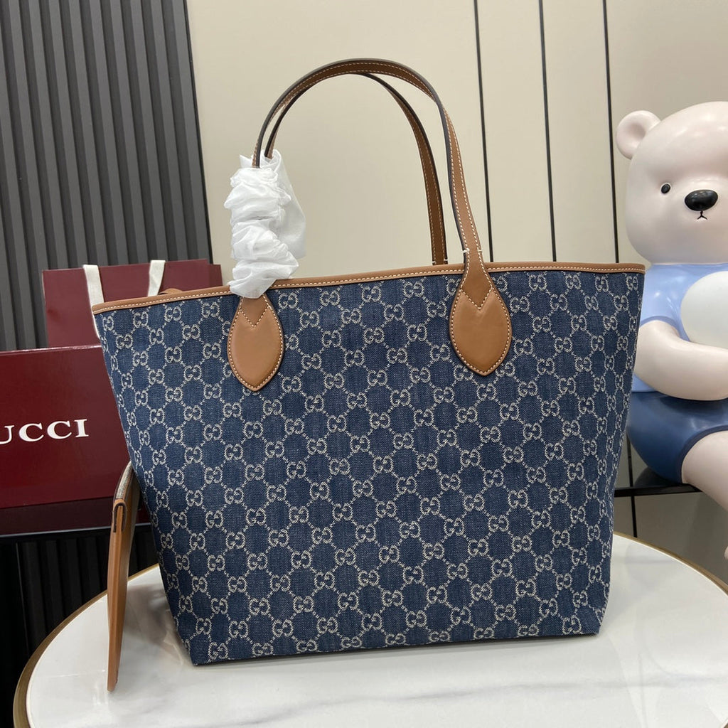 Gucci Totissima medium tote bag, ‎820481 in blue GG denim