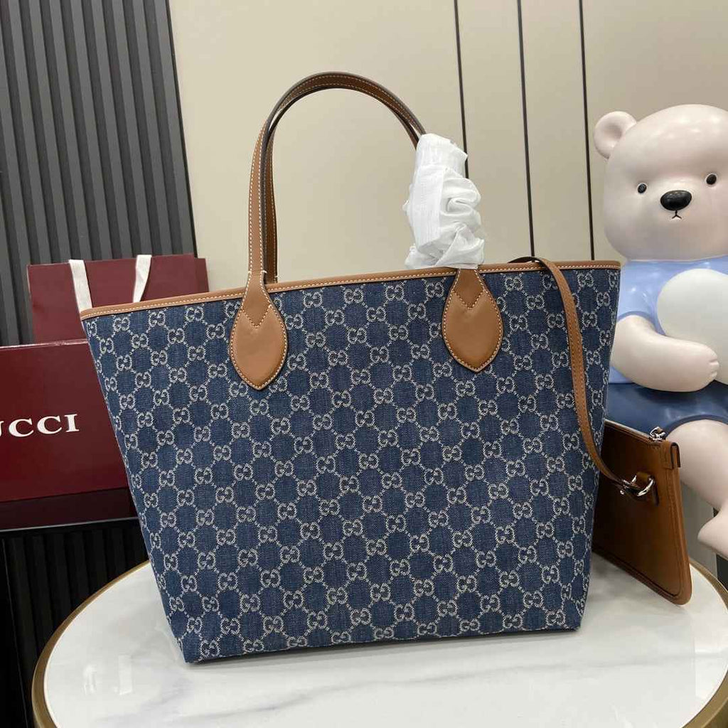 Gucci Totissima medium tote bag, ‎820481 in blue GG denim