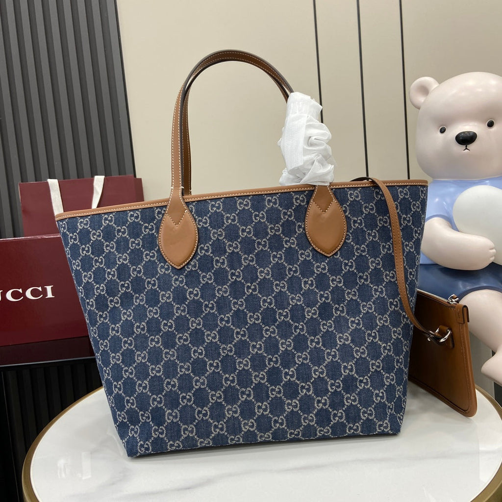 Gucci Totissima medium tote bag, ‎820481 in blue GG denim