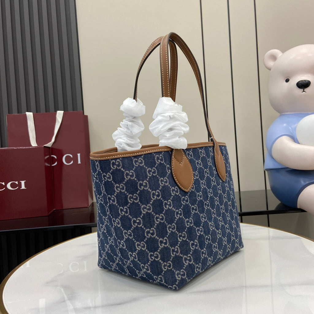 Gucci Totissima small reversible tote, 820496 in dark blue denim