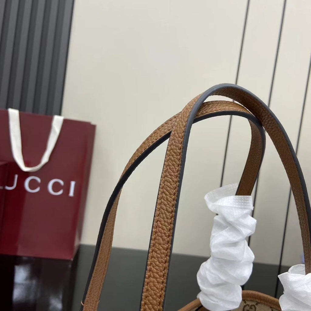 Gucci Totissima small reversible tote bag in brown leather ‎839124