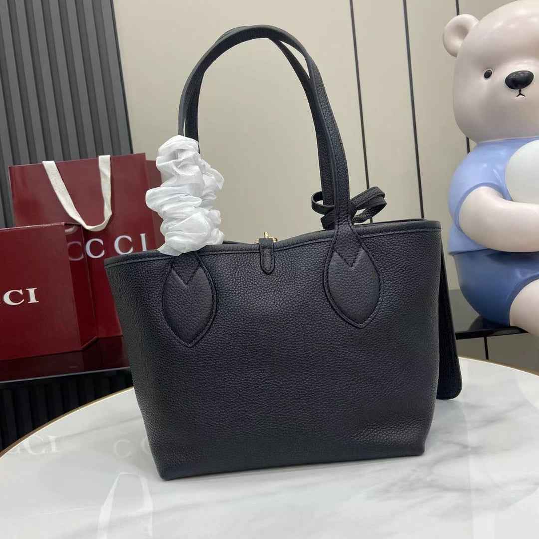 Gucci Totissima small reversible tote bag in black leather ‎839124