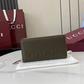 Gucci Zip around wallet with logo 835120 in green leather