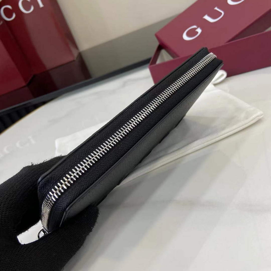 Gucci Zip around wallet with logo 835120 in black leather