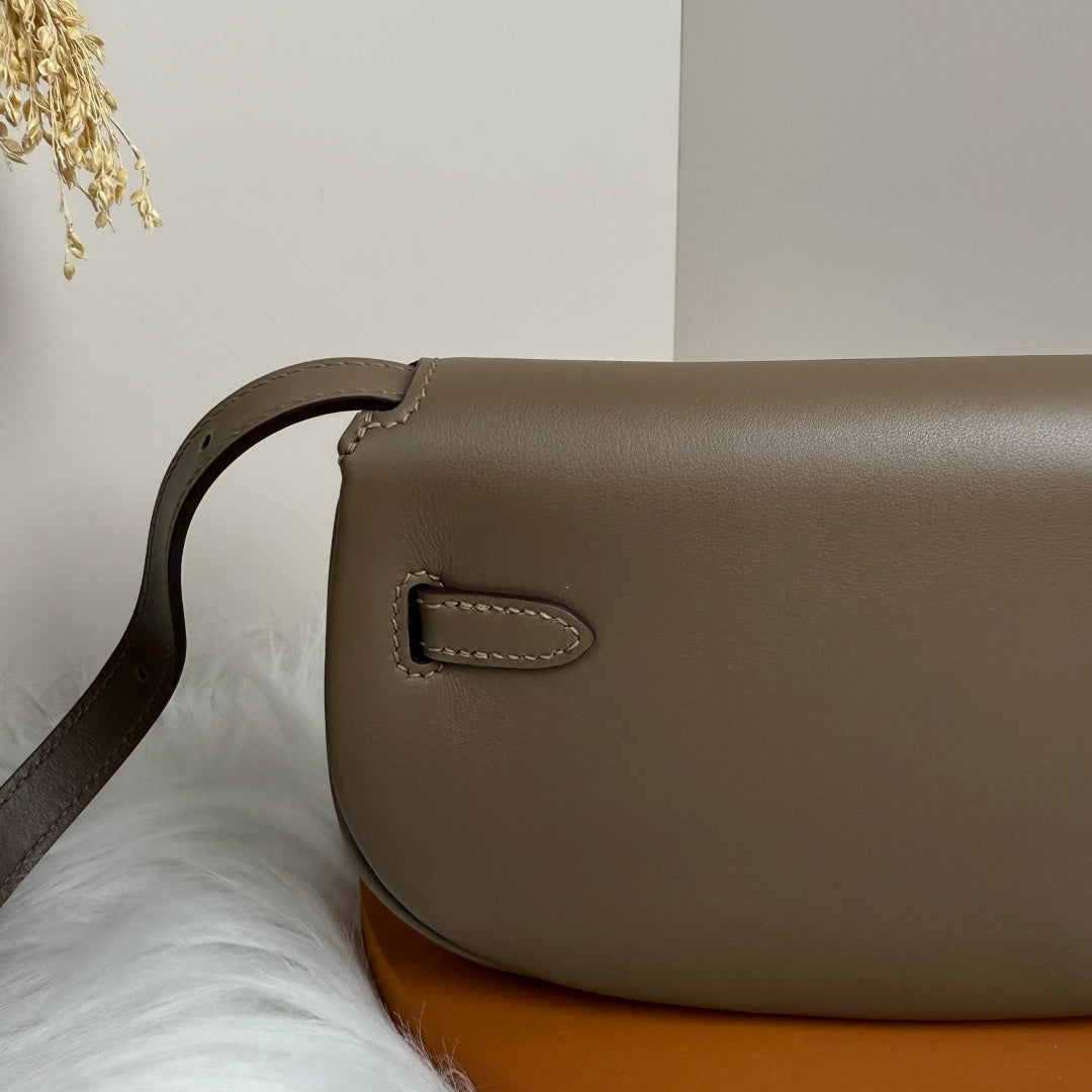 Hermès Dark Gray Swift Kelly Moove Bag Silver 825664