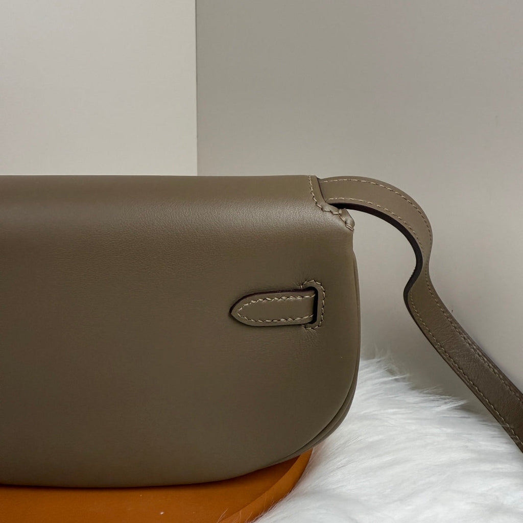 Hermès Dark Gray Swift Kelly Moove Bag Silver 825664