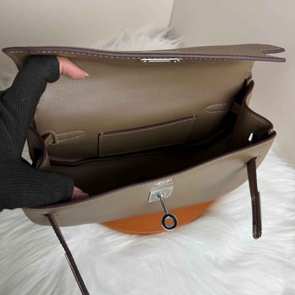 Hermès Dark Gray Swift Kelly Moove Bag Silver 825664