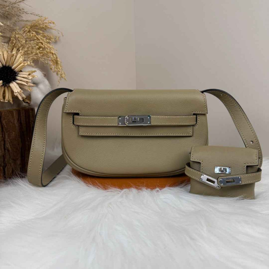 Hermès Gray Swift Kelly Moove Bag Silver 825666