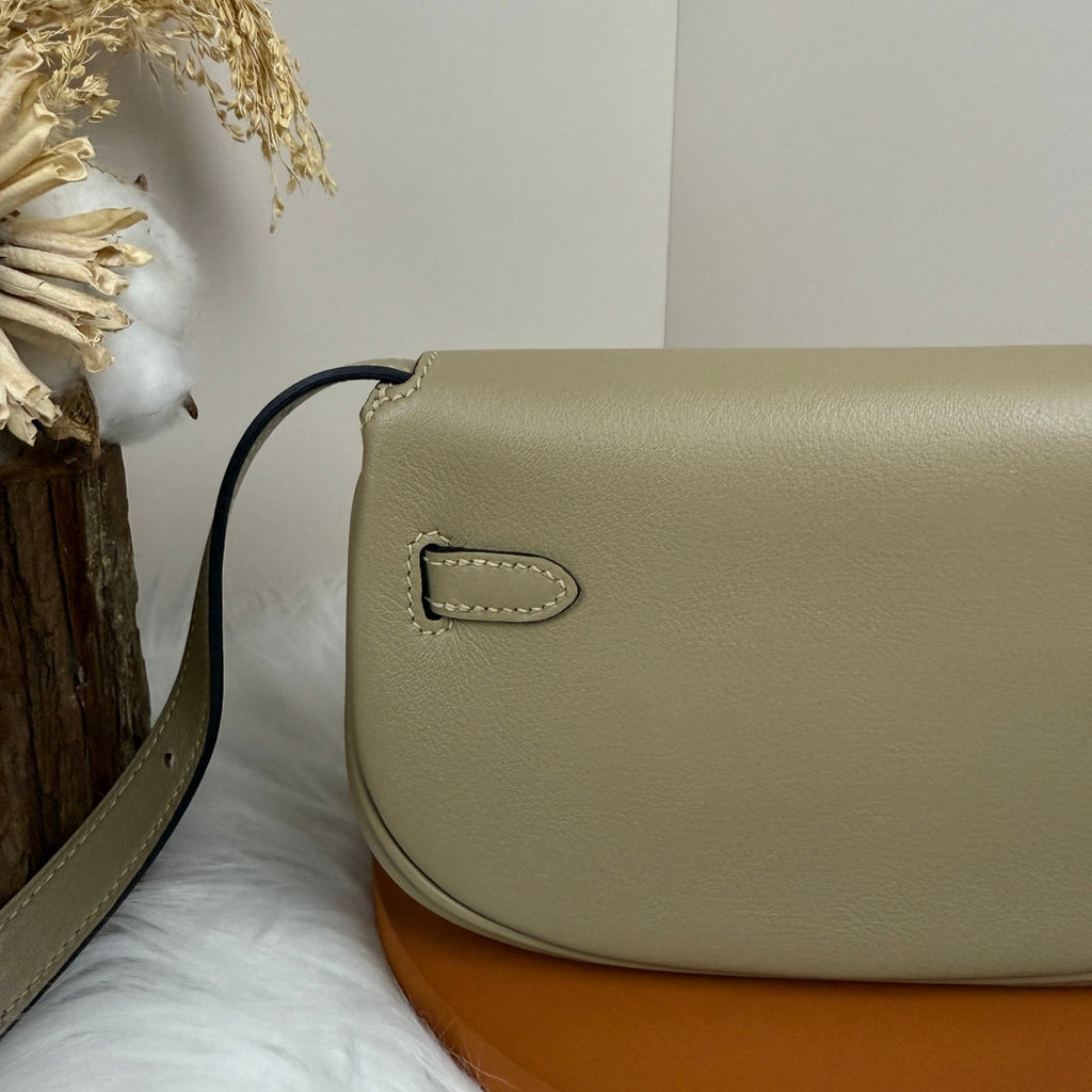 Hermès Gray Swift Kelly Moove Bag Silver 825666