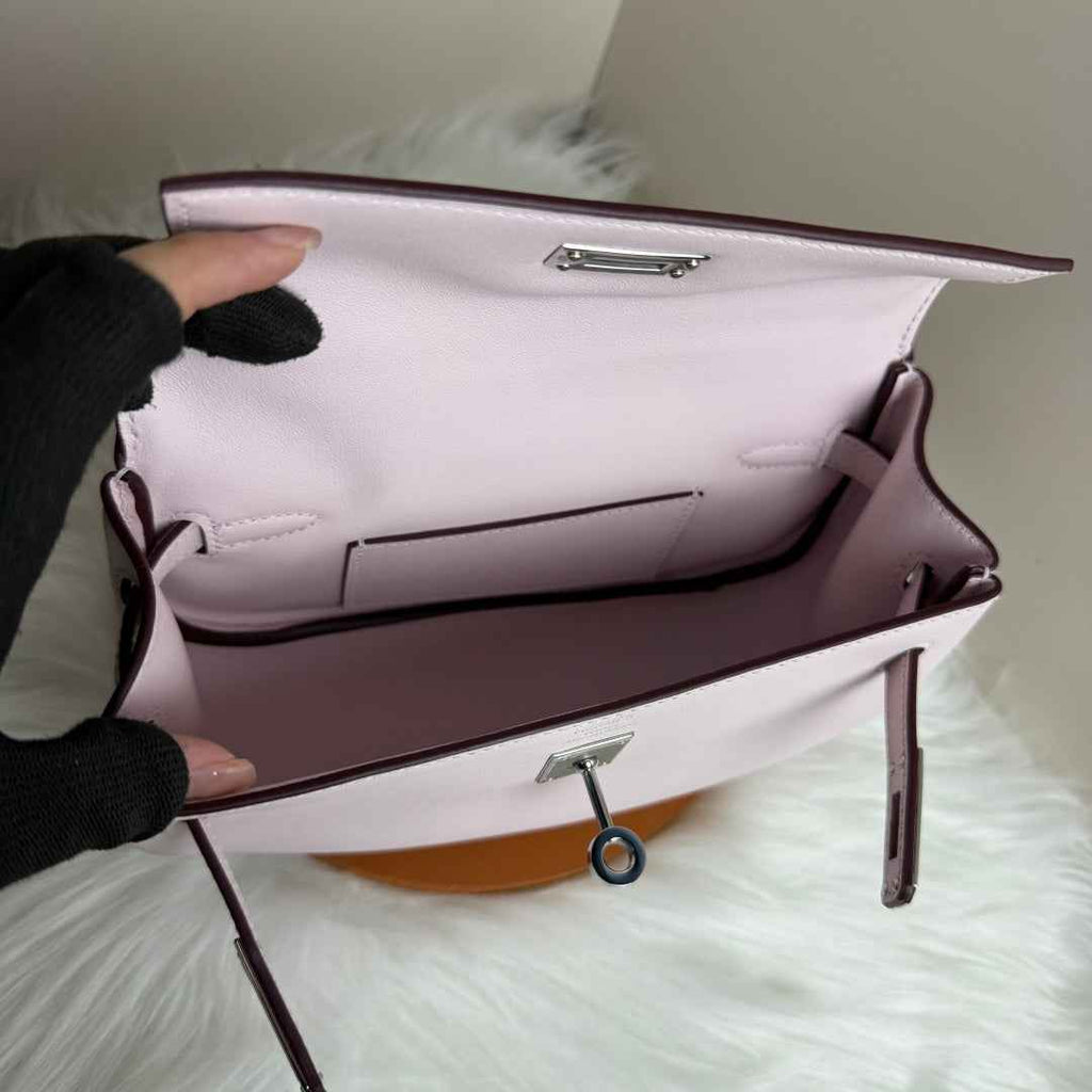 Hermès Pink Swift Kelly Moove Bag Silver 825667