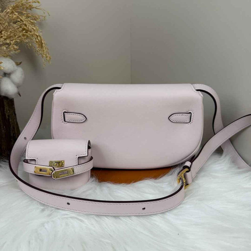 Hermès Pink Swift Kelly Moove Bag Gold 825668