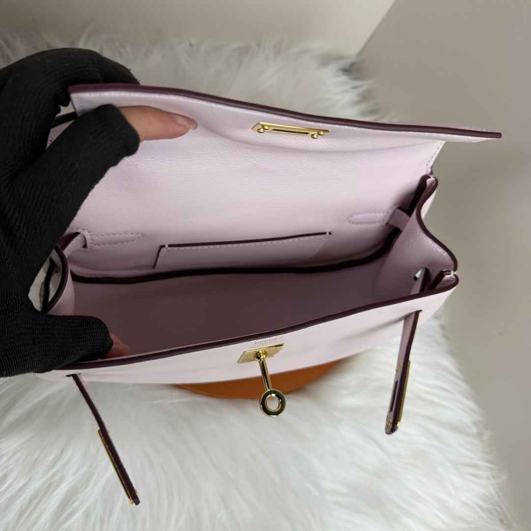 Hermès Pink Swift Kelly Moove Bag Gold 825668