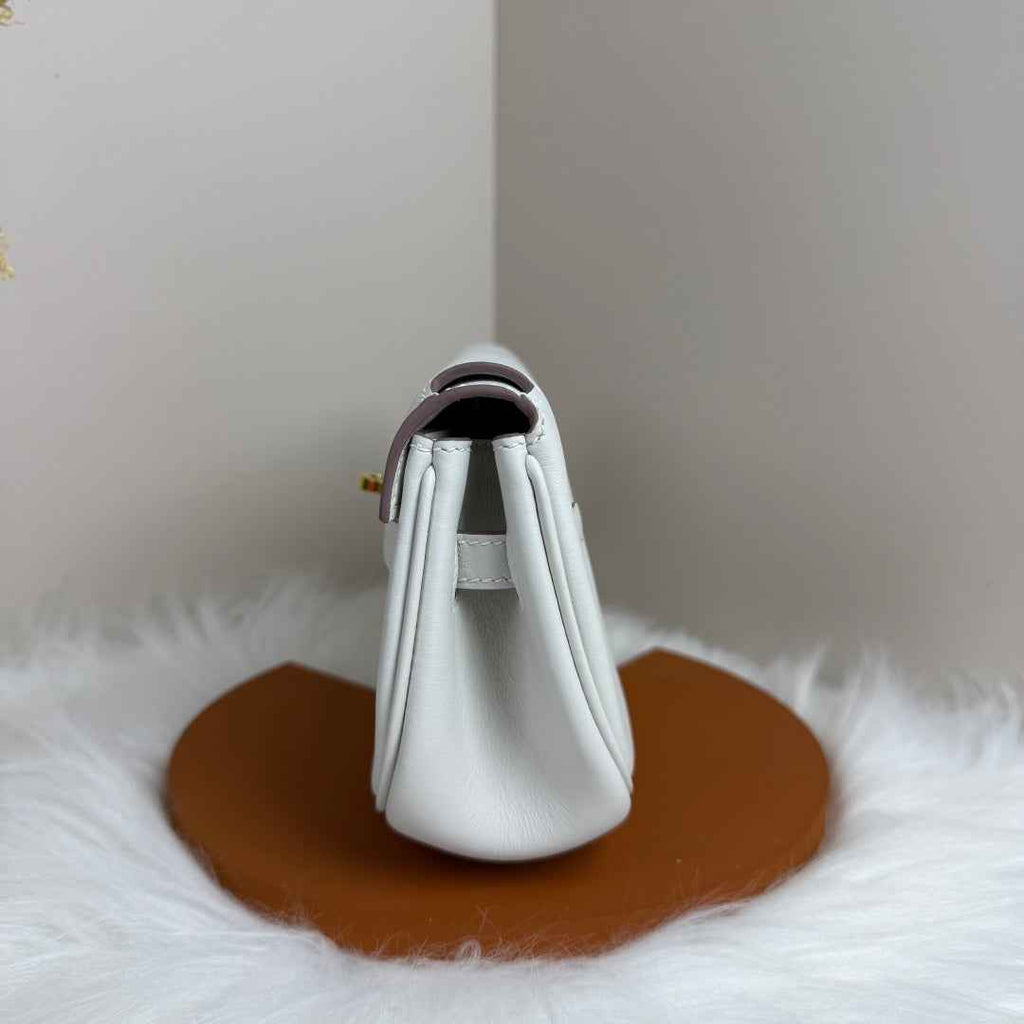 Hermès White Swift Kelly Moove Bag Gold 825672