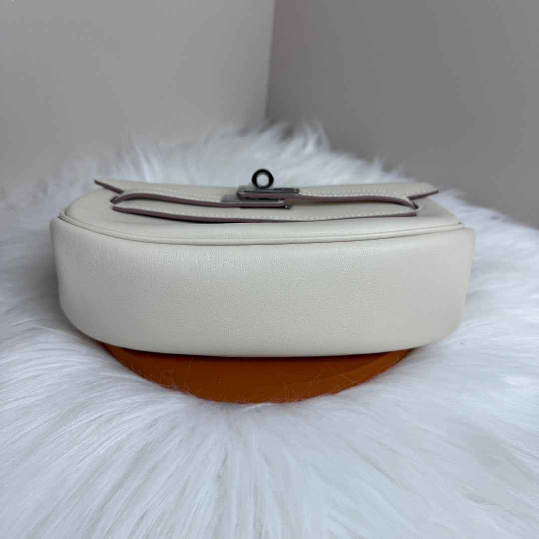Hermès Beige Swift Kelly Moove Bag Silver 825670